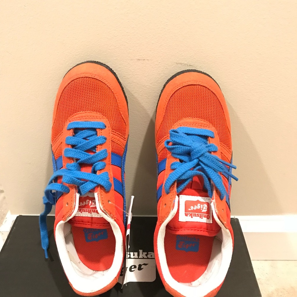Onitsuka shoes US w size 5.5